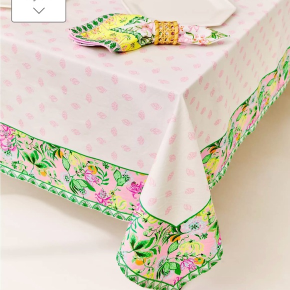 Brand New Lilly Pulitzer Tablecloth in 
Multi Via Amore Spritzer, 60 x 90 - Picture 1 of 4